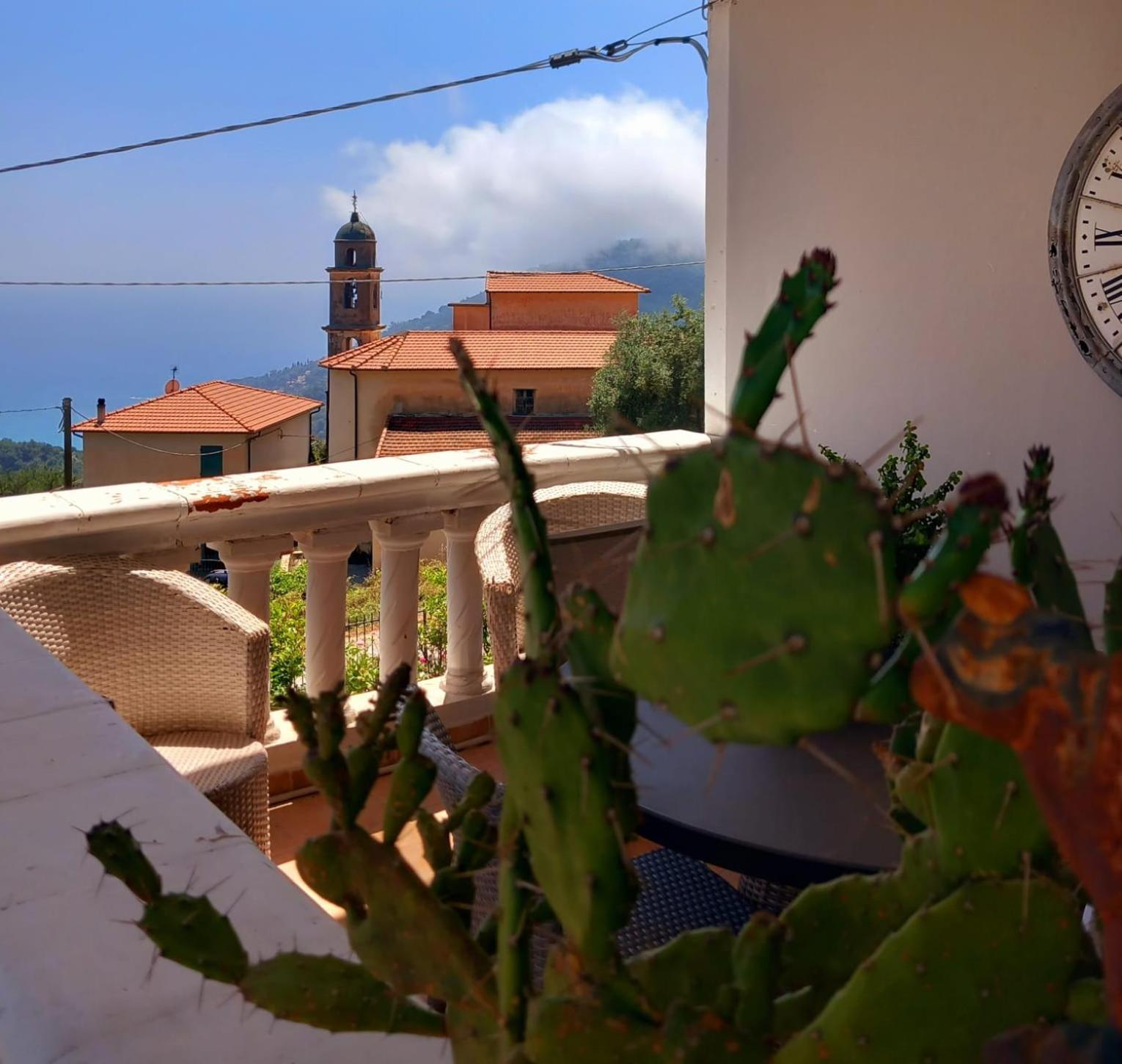 Dolci Risvegli Appartamento Vista Mare Ventimiglia Rum bild
